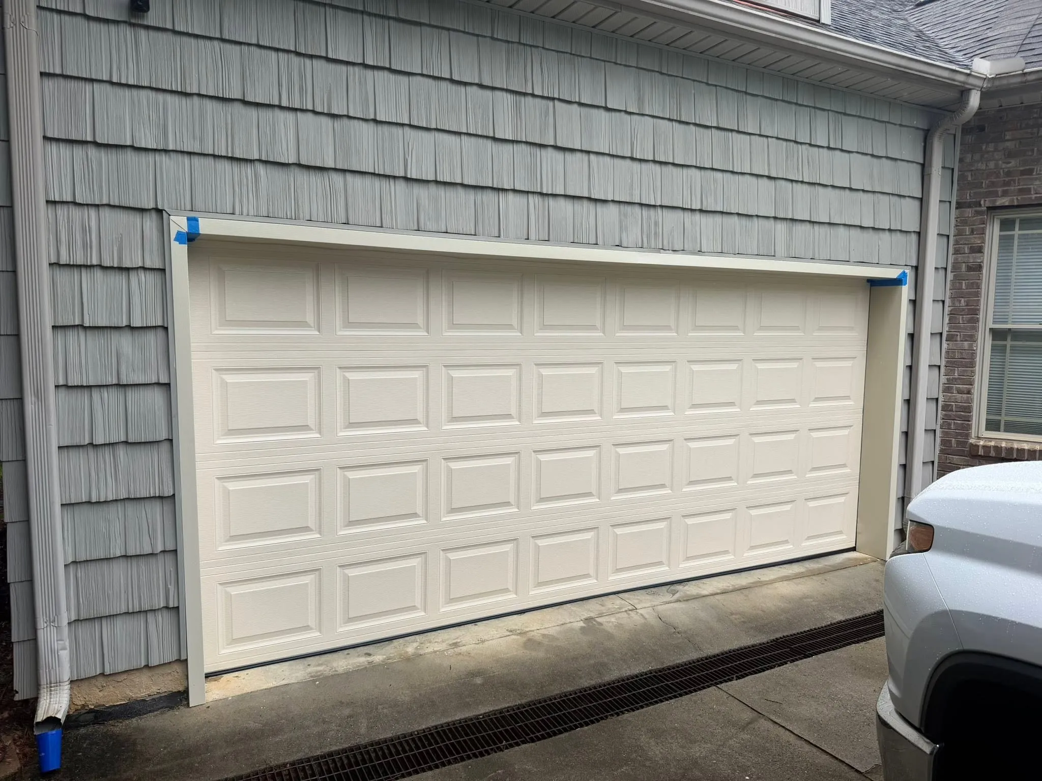 What Determines How Long a Garage Door Actually Lasts